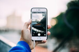 40代がスマホで写真を綺麗に撮るコツは？